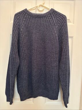 Men's Classic Crewneck Knit Sweater